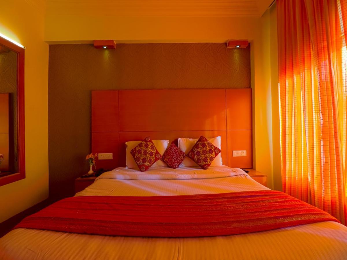 The Byke Sunshine Grand Hotel Ooty Ngoại thất bức ảnh